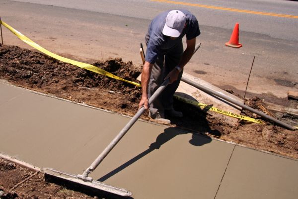 Sidewalk Pouring in Cedar Park